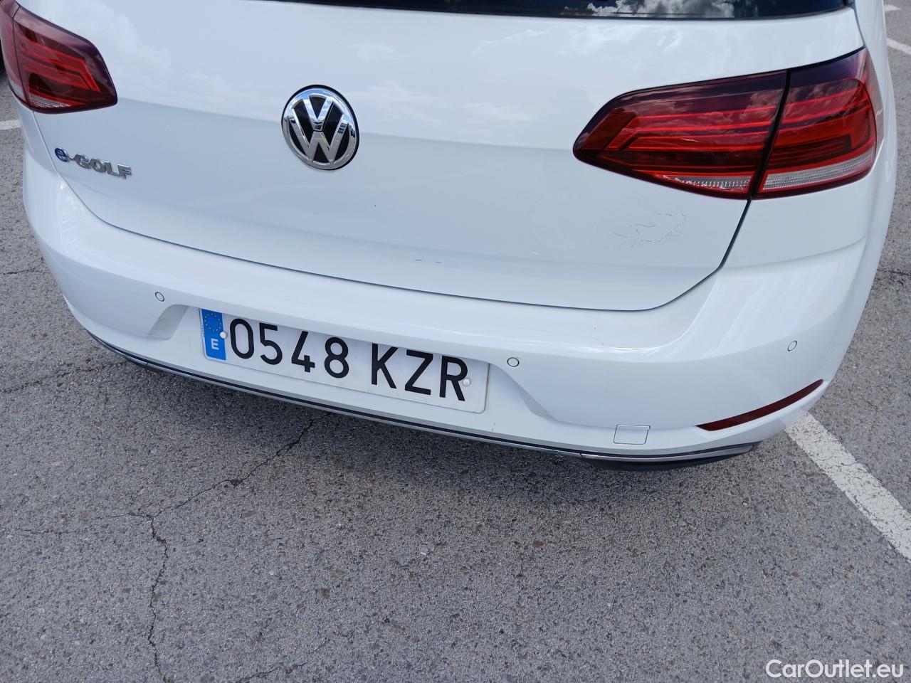  Volkswagen  Golf  VII Berlina e-35kWh1 #14