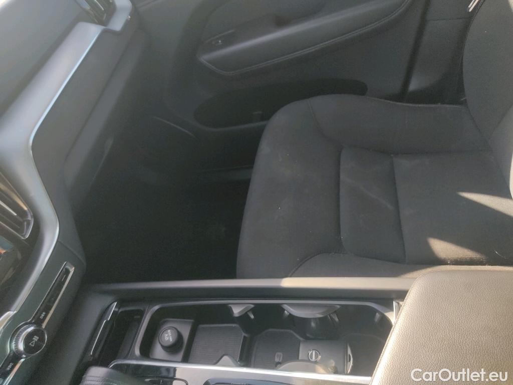  Volvo  XC60  Momentum Pro 2WD 2.0 B4 195CV AT8 E6dT #10