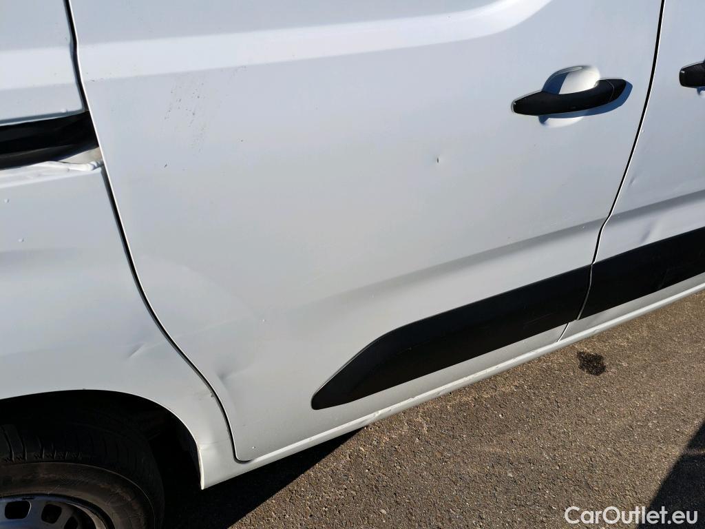  Peugeot  Partner PEUGEOT  / 2018 / 4P / furgón derivado de turismo Premium Standard 600kg BlueHDi 73kW #25