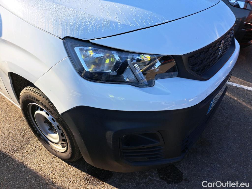  Peugeot  Partner PEUGEOT  / 2018 / 4P / furgón derivado de turismo Premium Standard 600kg BlueHDi 73kW #79