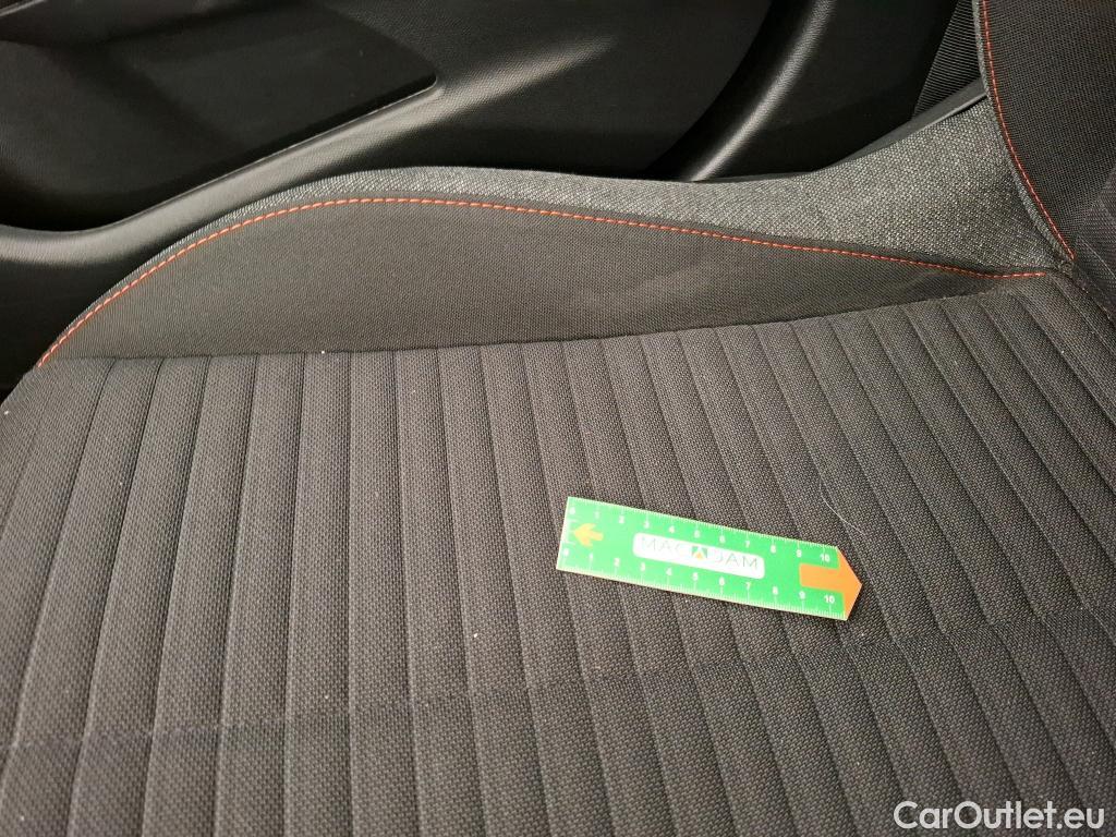  Peugeot  2008  Active Pack 1.2 PureTech 130CV BVA8 E6d #10