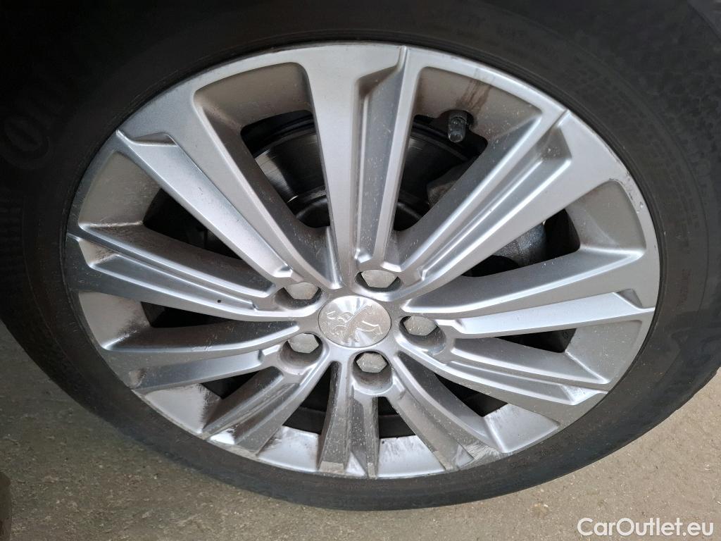  Peugeot  308  SW Allure 1.2 PureTech 130CV BVA8 E6d #19