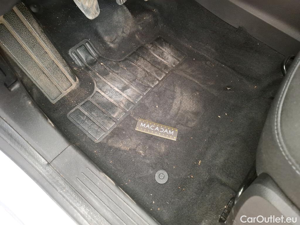 Renault  Captur  II Business 1.5 dCi 95CV BVM6 E6dT #9