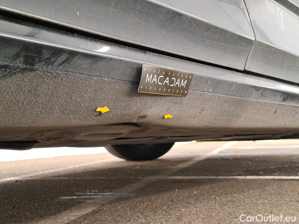  Renault  Megane RENAULT Mégane Berline / 2015 / 5P / Berline &Business Energy dCi 110 #24