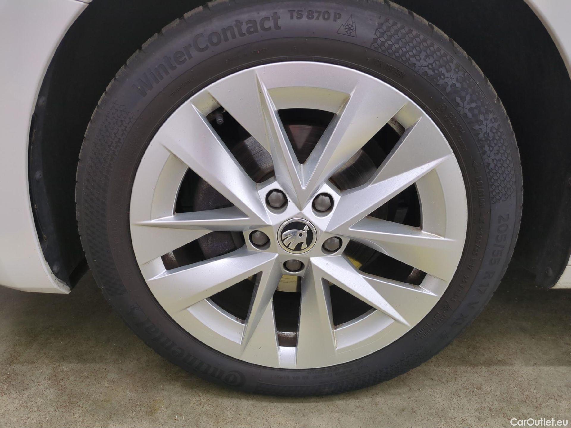  Skoda  Octavia  Break Style 2.0 TDI 150CV BVA7 E6dT #1