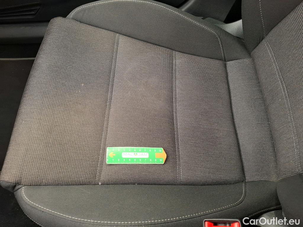  Volkswagen  Passat VOLKSWAGEN  SW 5p Break 2.0 TDI 150 DSG7 Confortline Busines BMT #17