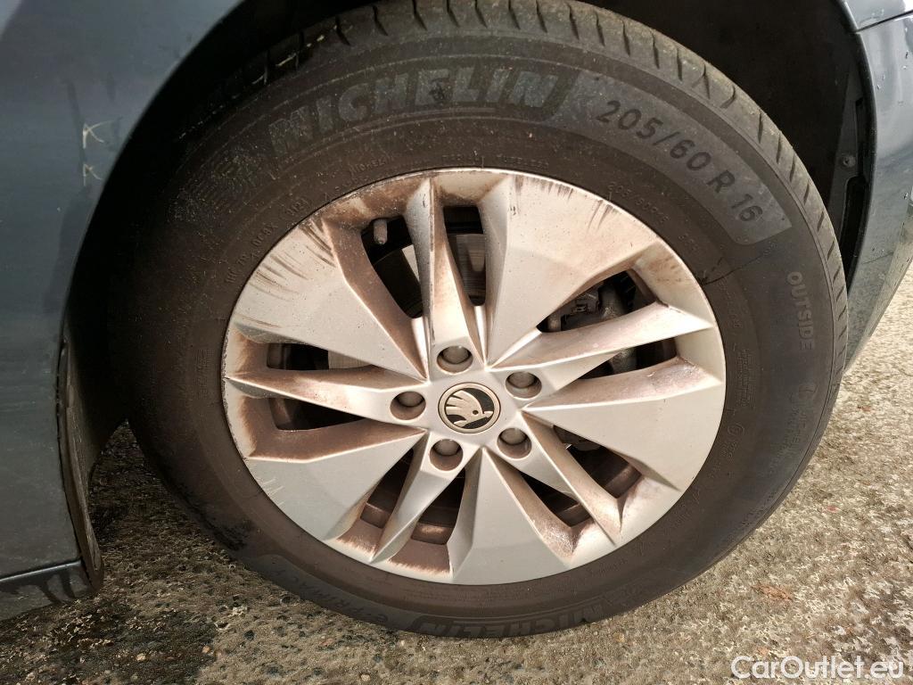  Skoda  Octavia  Break Business 2.0 TDI 150CV BVA7 E6d #20