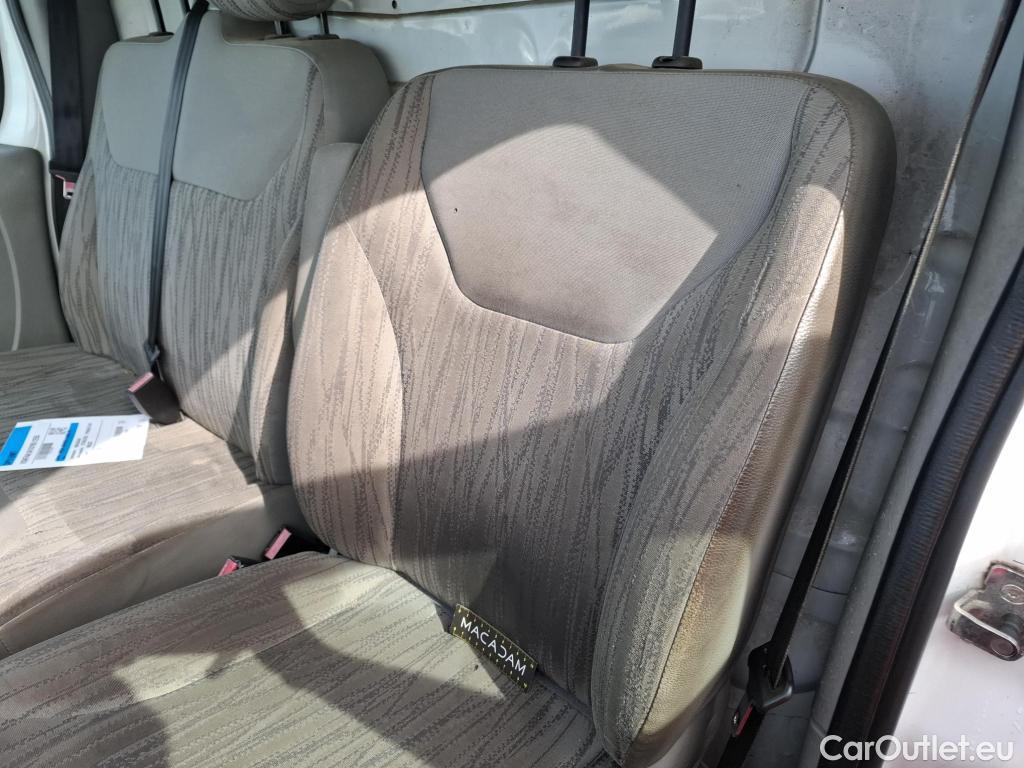  Nissan  Primastar NISSAN  VU 4p Fourgon L1H1 2700KG 2.0 DCI 115 Business #69