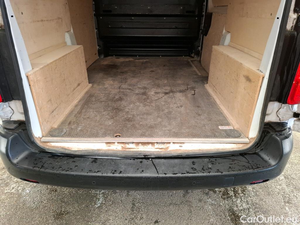  Peugeot  Expert  Fourgon Premium L2 2.0 HDi 120CV BVA8 E6d #20