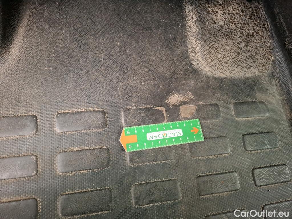  Peugeot  Expert  Fourgon Premium L2 2.0 HDi 120CV BVA8 E6d #21