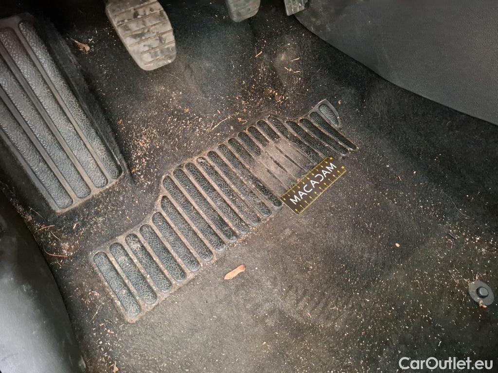  Renault  Clio  IV Air MediaNav 1.5 dCi 75CV BVM5 E6 #16