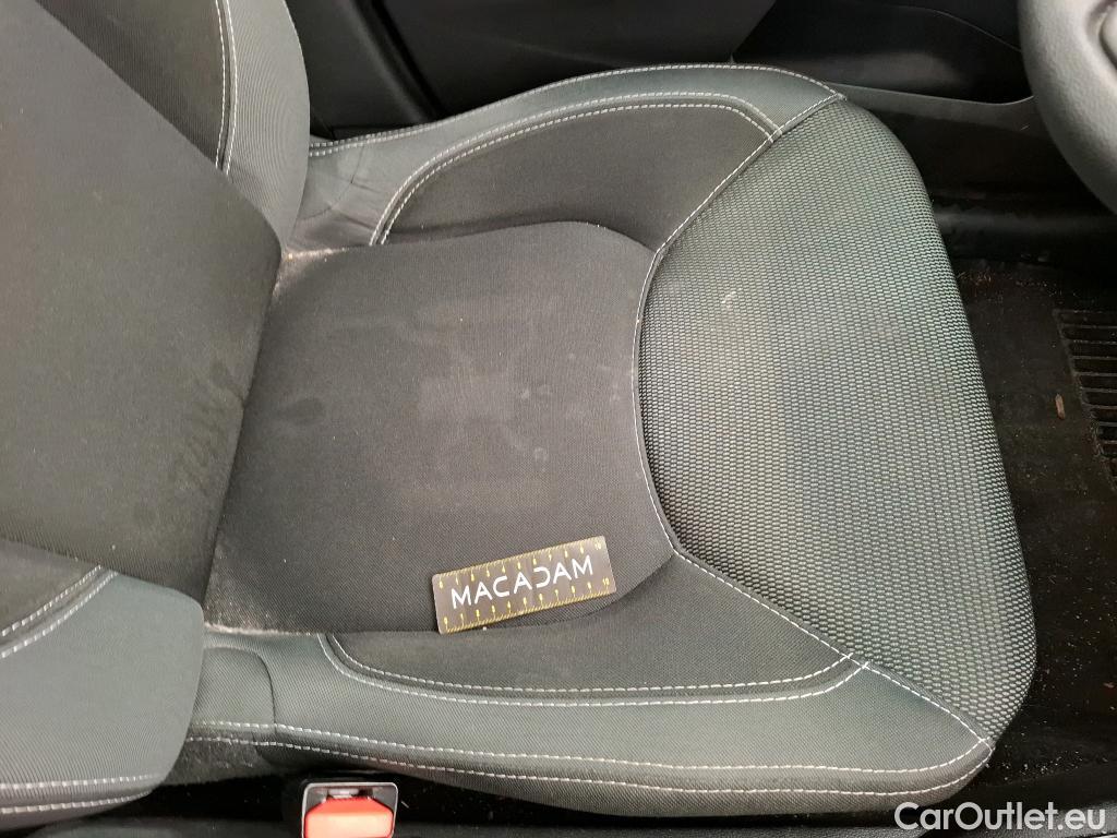 Renault  Clio  IV Air MediaNav 1.5 dCi 75CV BVM5 E6 #34