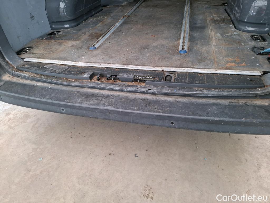  Volkswagen  Crafter  Fourgon Fourgon 35 mittlerer Radstand mit Hochdach FWD 2.0 #23