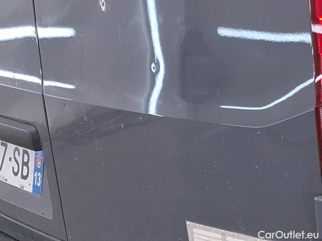  Volkswagen  Crafter  Fourgon Fourgon 35 mittlerer Radstand mit Hochdach FWD 2.0 #13