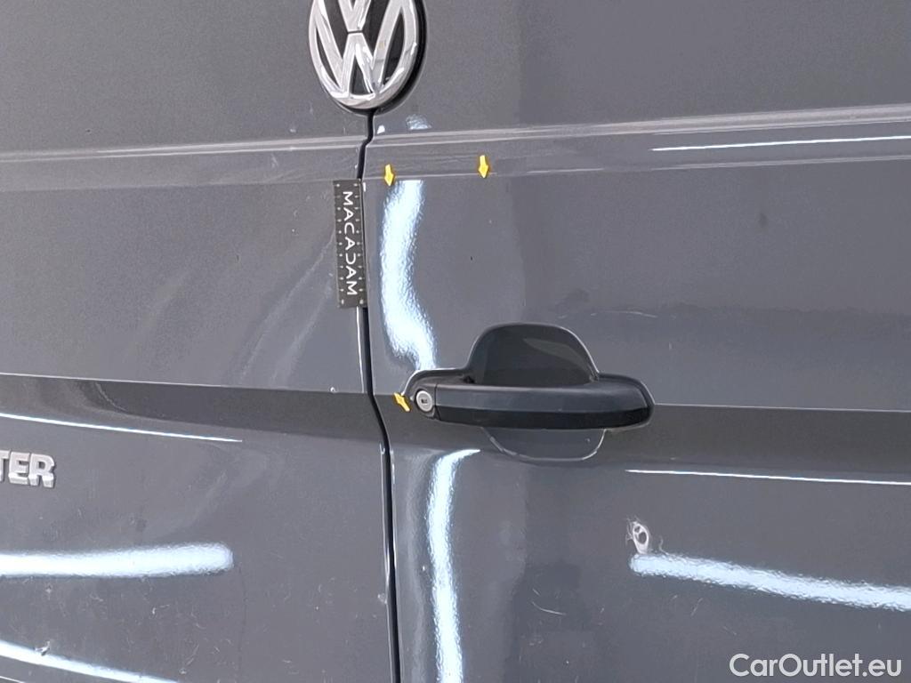  Volkswagen  Crafter  Fourgon Fourgon 35 mittlerer Radstand mit Hochdach FWD 2.0 #9