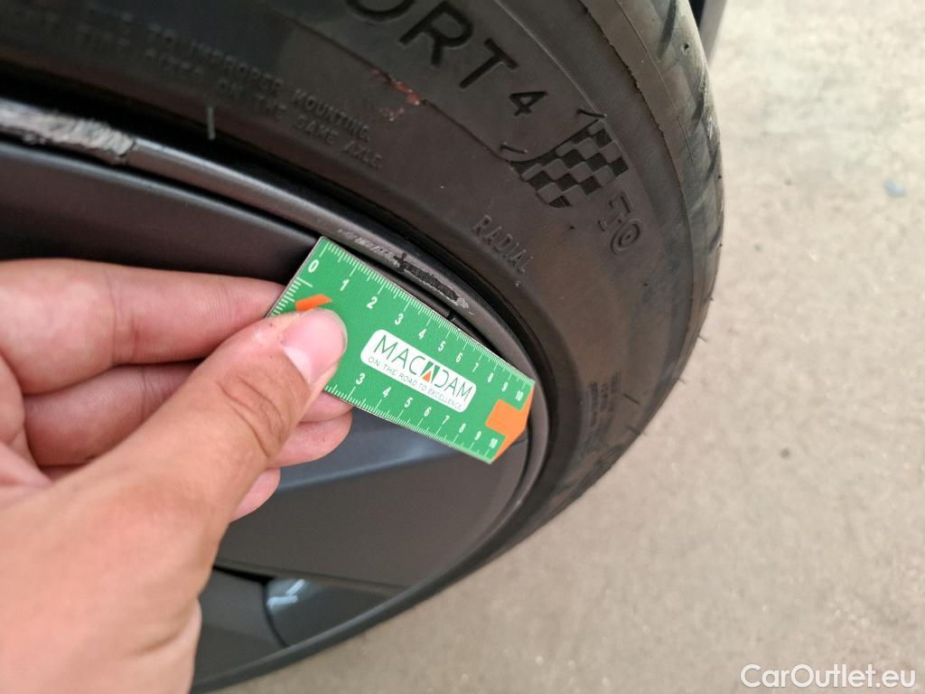  Tesla  Model 3 TESLA  / 2018 / 4P / Berline Autonomie Standard Plus RWD #24