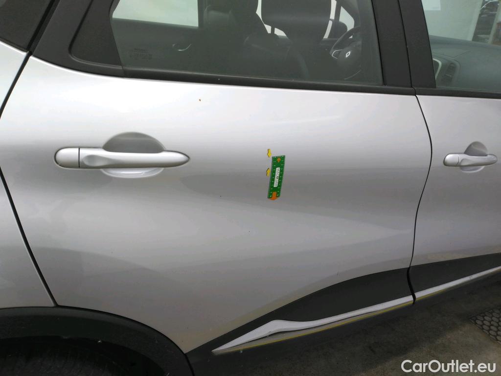  Renault  Captur RENAULT  / 2017 / 5P / Crossover &Business dCi 90 EDC - 18 #17