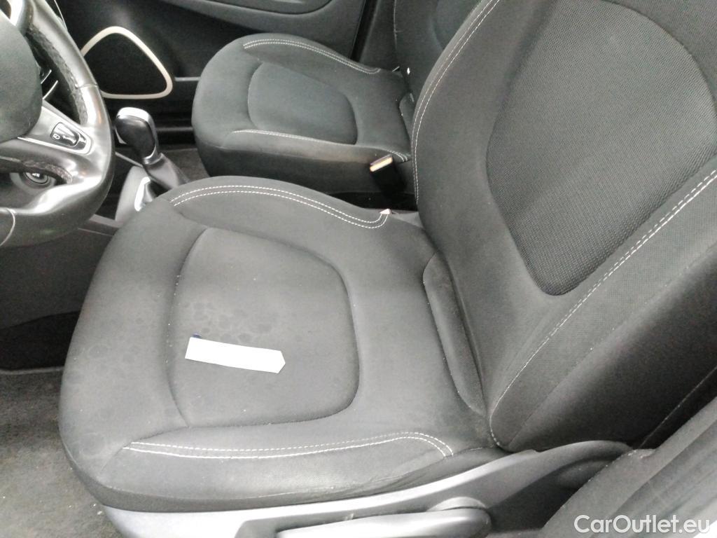  Renault  Captur RENAULT  / 2017 / 5P / Crossover &Business dCi 90 EDC - 18 #3