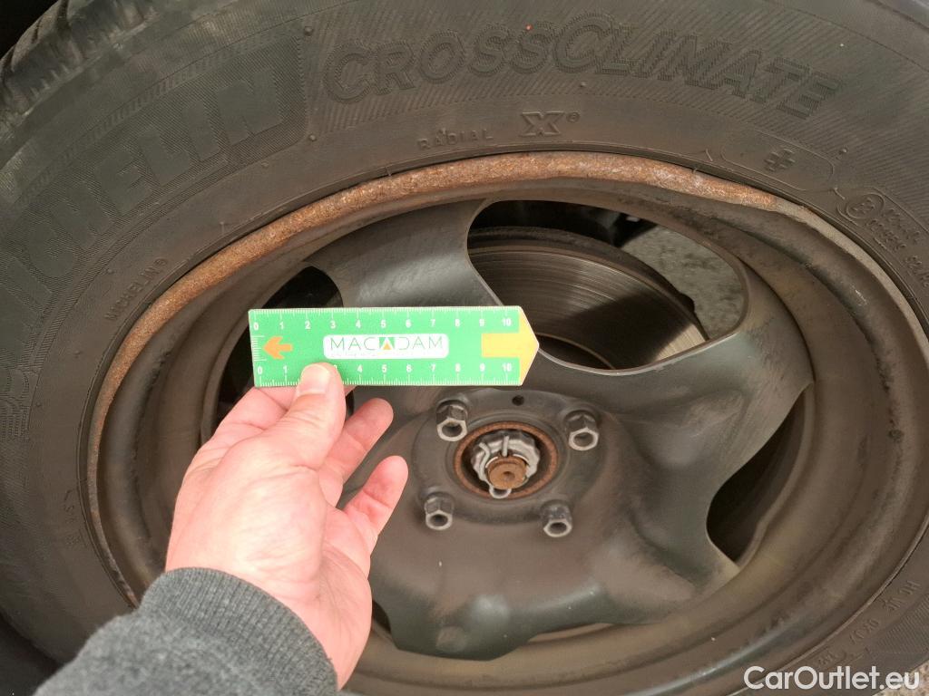  Citroen  C4 Cactus  Feel Nav Société 1.5 BlueHDI 120CV BVA6 E6dT #21