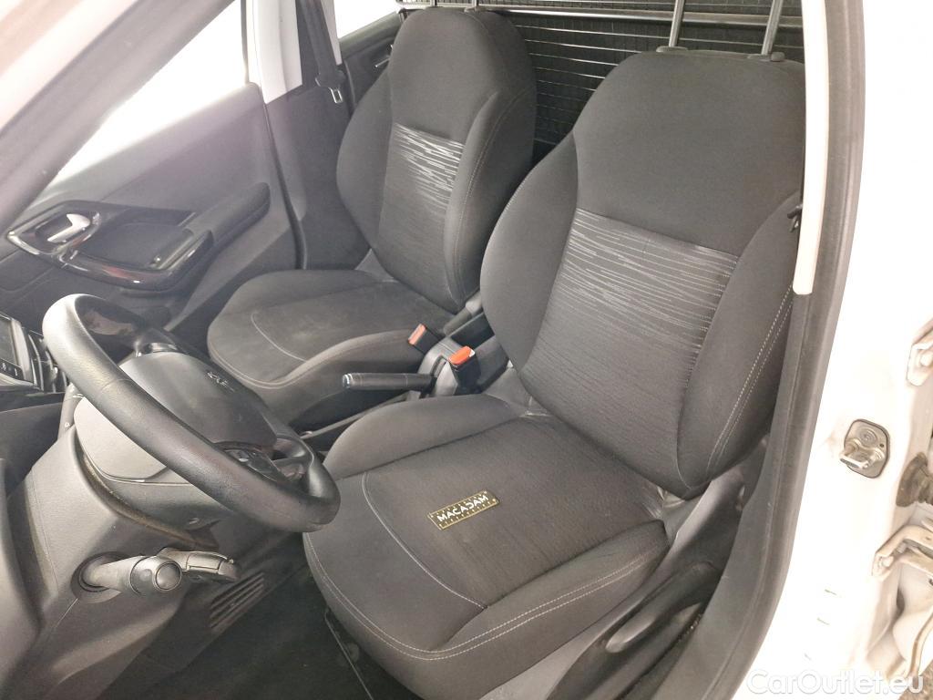  Peugeot  208  Affaire Premium Pack 1.2 80CV BVM5 E6dT #53