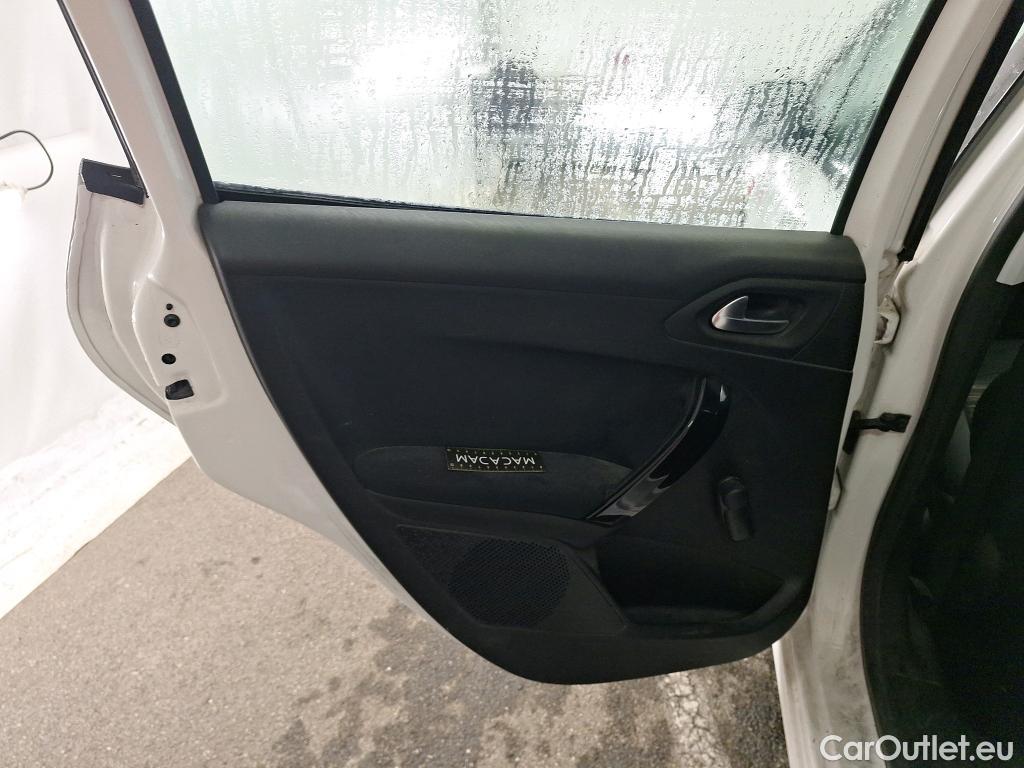  Peugeot  208  Affaire Premium Pack 1.2 80CV BVM5 E6dT #46