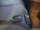  Peugeot  3008 PEUGEOT  / 2016 / 5P / SUV BLUEHDI 130 EAT8 SeS ALLURE #22