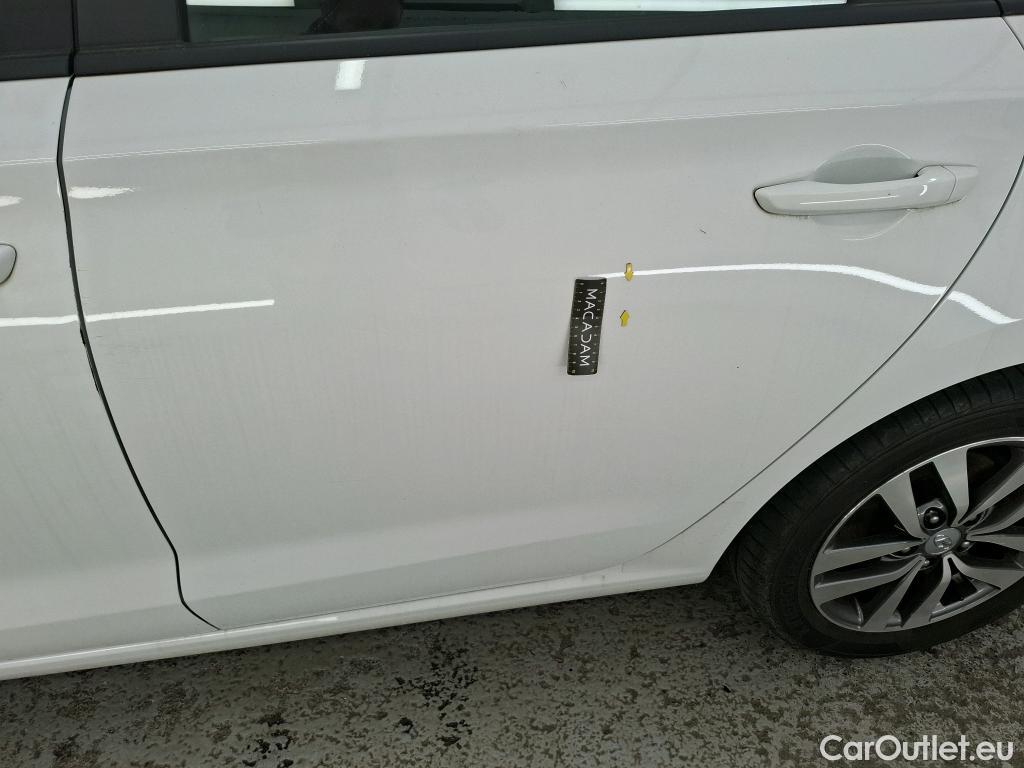  Hyundai  i30  Business 1.6 CRDi 115CV BVA7 E6dT #2