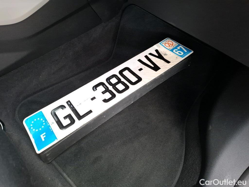  Bmw  Serie 1 BMW Série 1 / 2019 / 5P / Berline 116i Business Design #5