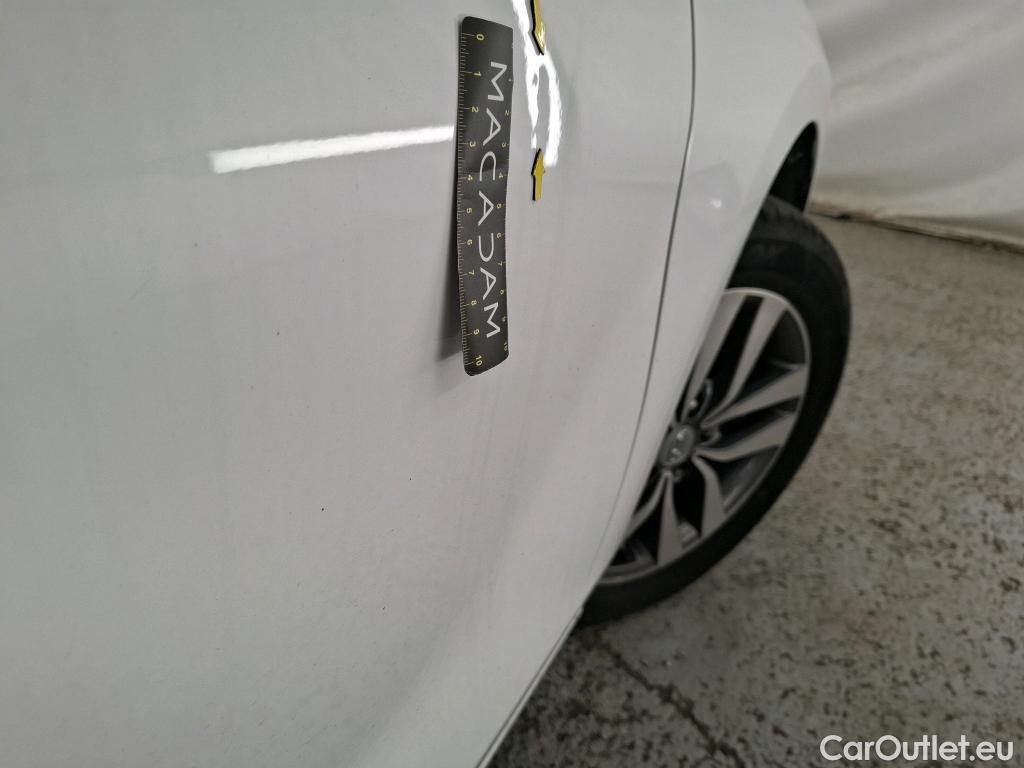  Hyundai  i30  Business 1.6 CRDi 115CV BVA7 E6dT #5