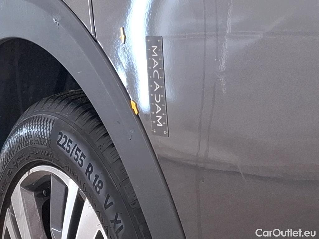  Peugeot  5008  Allure Pack 1.5 HDi 130CV BVA8 7 Sieges E6d #9