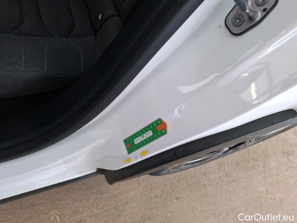  Citroen  C4  Berline Feel Pack 1.2 PureTech 130CV BVA8 E6d #9