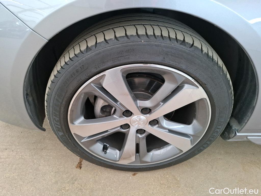  Peugeot  308  GT 1.2 PureTech 130CV BVA8 E6d #28
