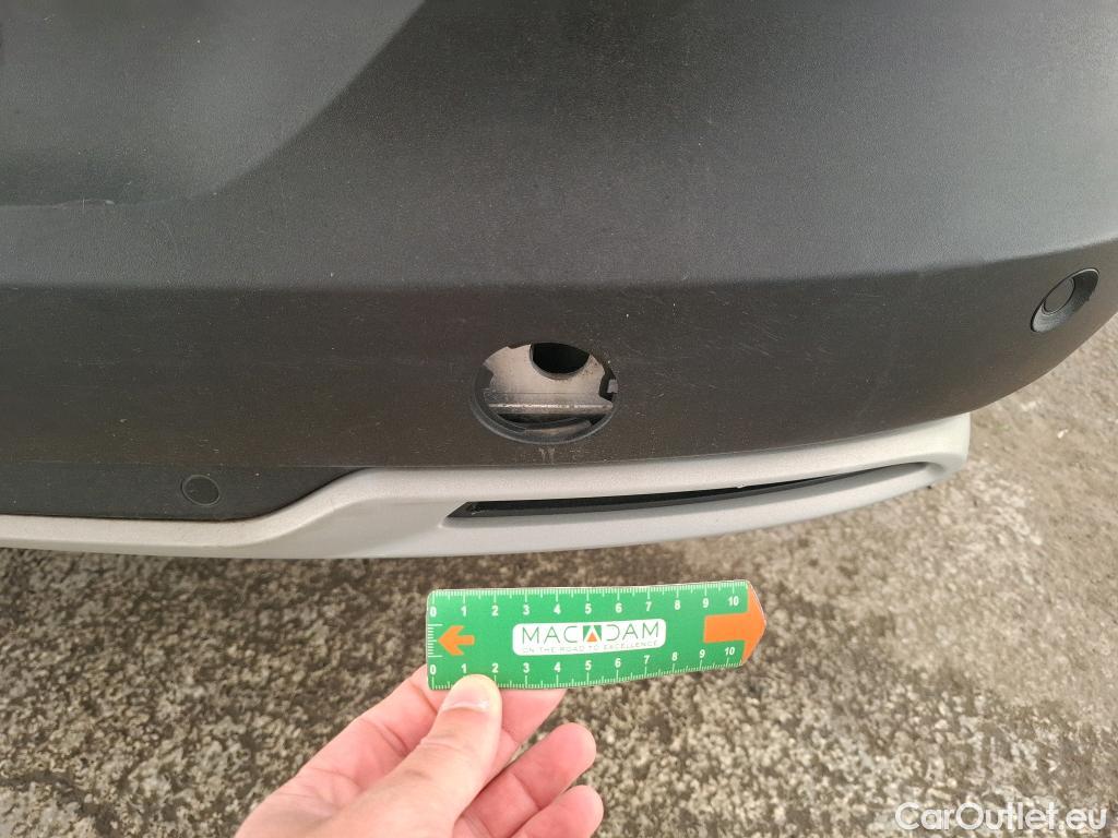  Opel   Grandland X Grandland X Elegance Business 1.5 130CV BVA8 E6d #46