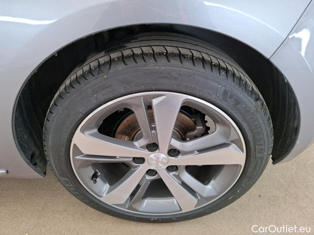  Peugeot  308  GT 1.2 PureTech 130CV BVA8 E6d #33
