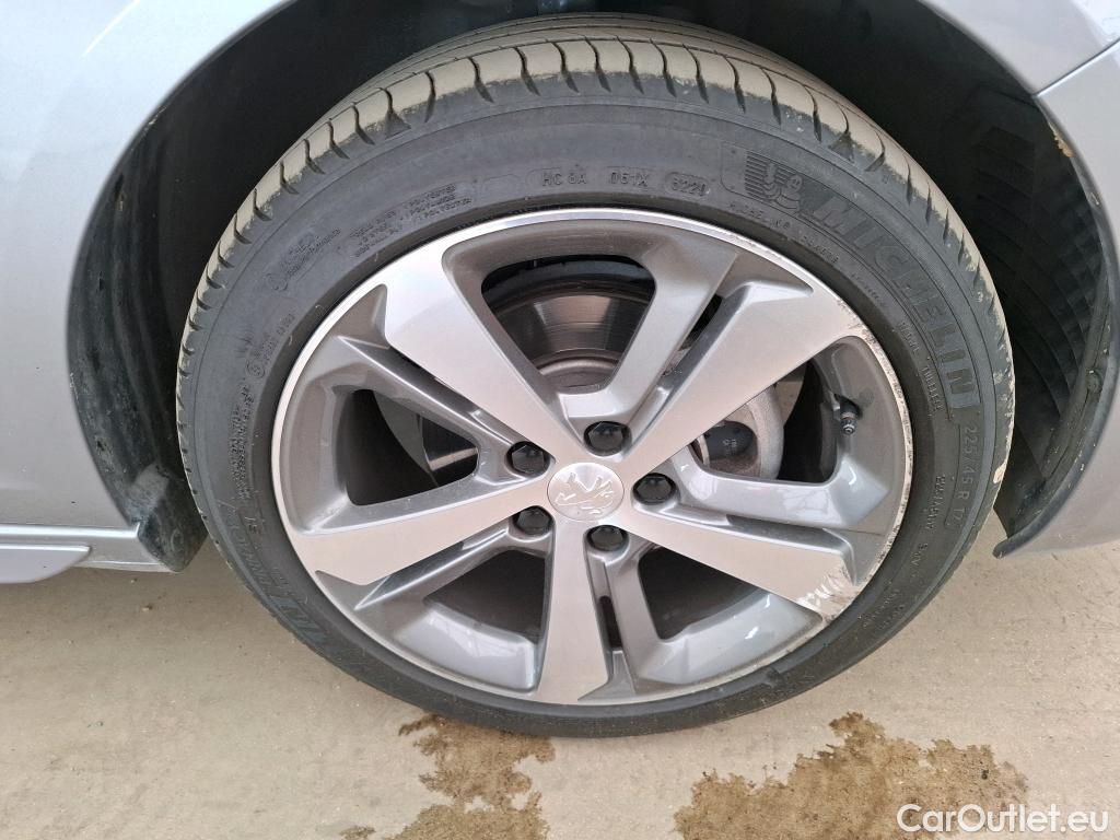  Peugeot  308  GT 1.2 PureTech 130CV BVA8 E6d #16