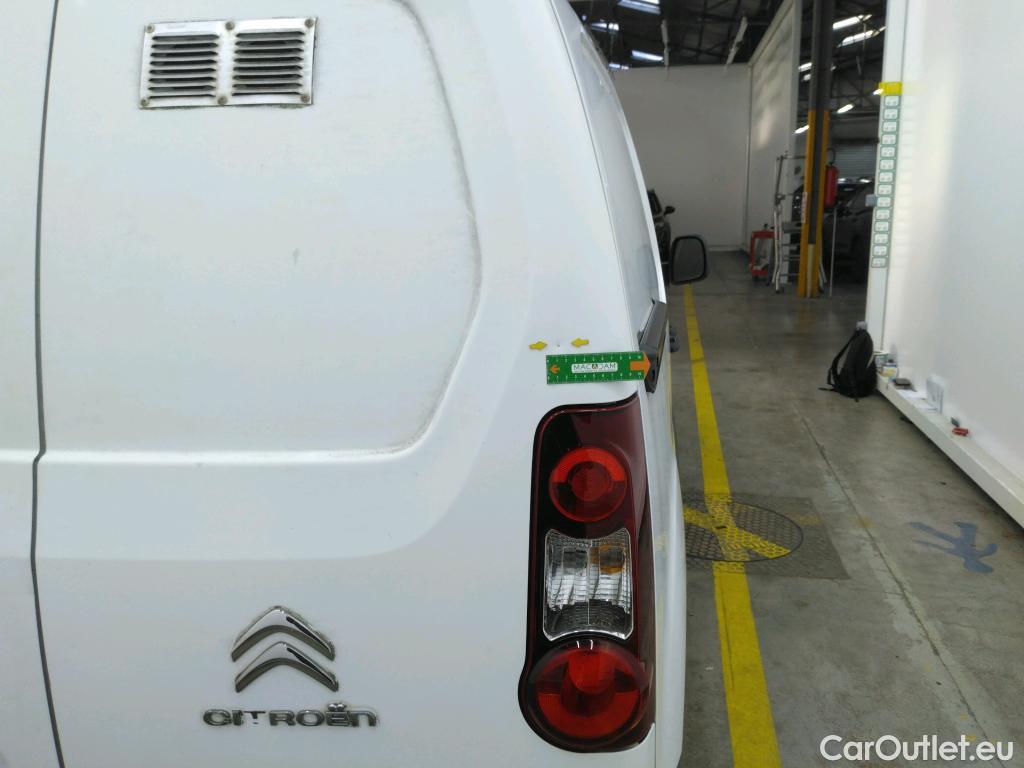  Citroen  Berlingo  Fourgon Business L1 (Court) 1.6 BlueHDi 100CV BVM5 E6 #33