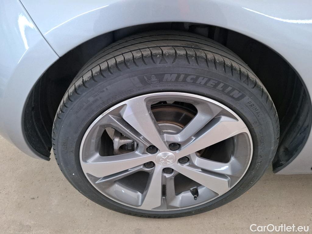  Peugeot  308  GT 1.2 PureTech 130CV BVA8 E6d #9