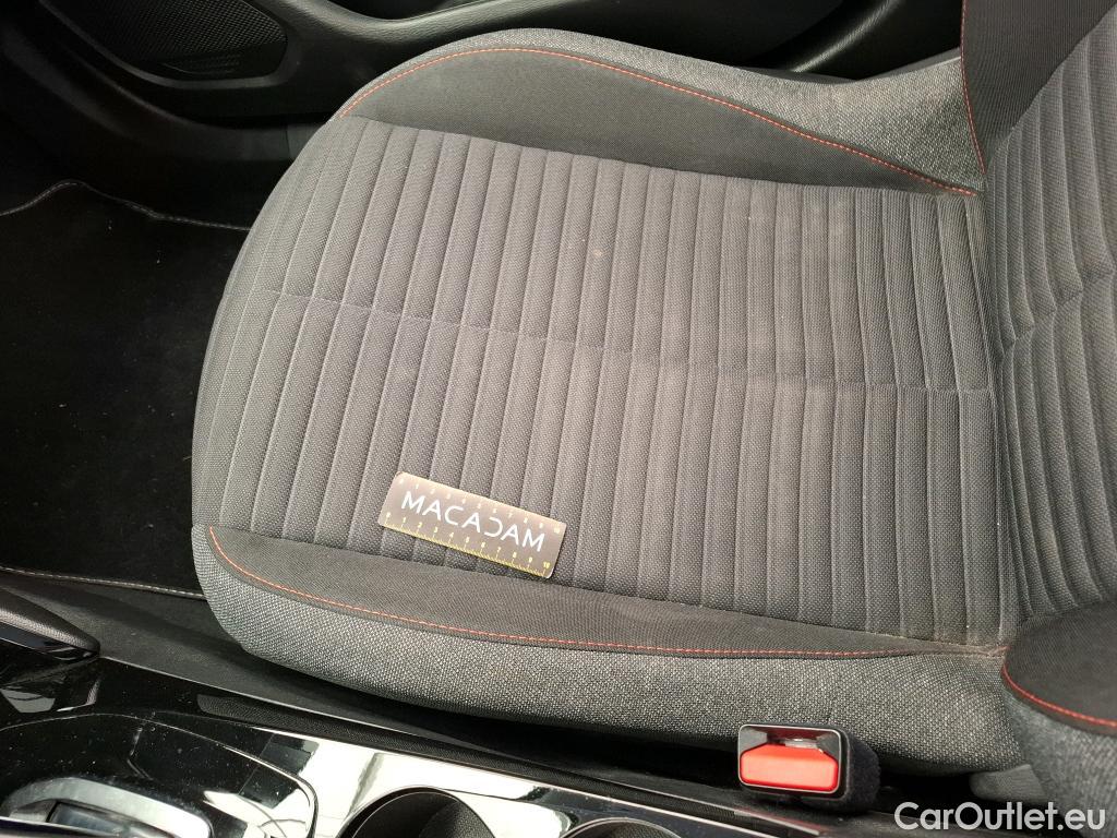  Peugeot  2008  Active Pack 1.2 PureTech 130CV BVA8 E6d #16