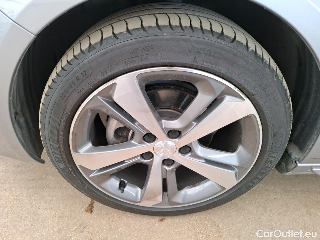  Peugeot  308  GT 1.2 PureTech 130CV BVA8 E6d #29