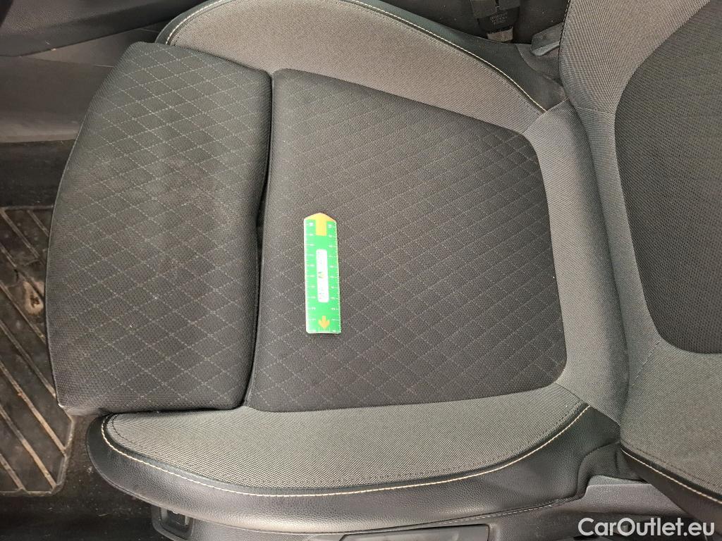 Opel   Grandland X Grandland X Elegance Business 1.5 130CV BVA8 E6d #48