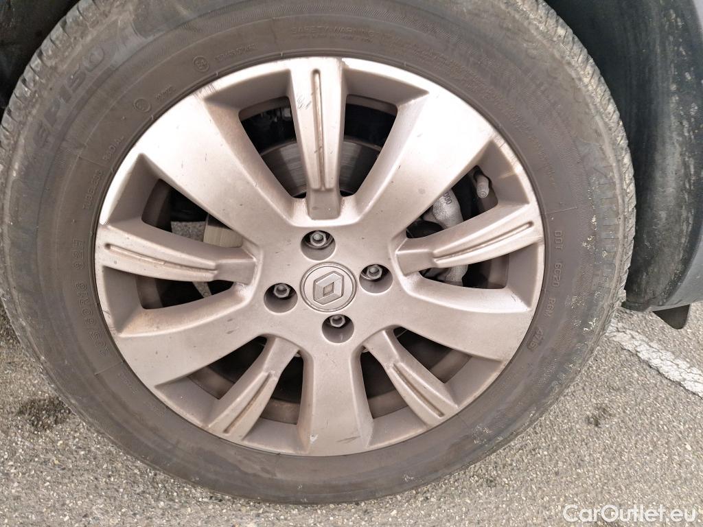  Renault  Captur  Business 1.5 dCi 90CV BVM5 E6 #49