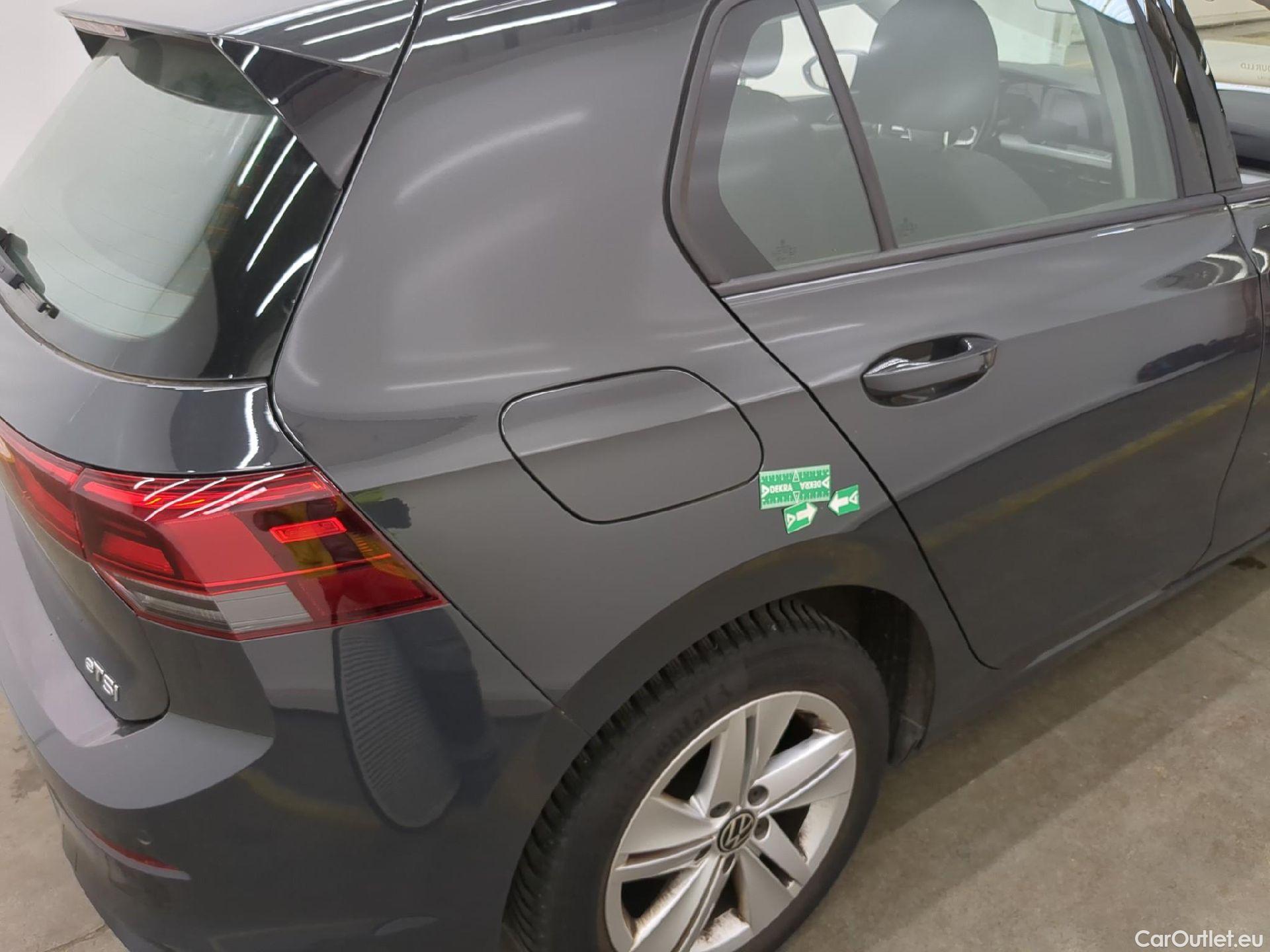  Volkswagen  Golf  VOLKSWAGEN / 2020 / 5P / Berline 1.0 eTSI OPF 110 DSG7 Life Business #14