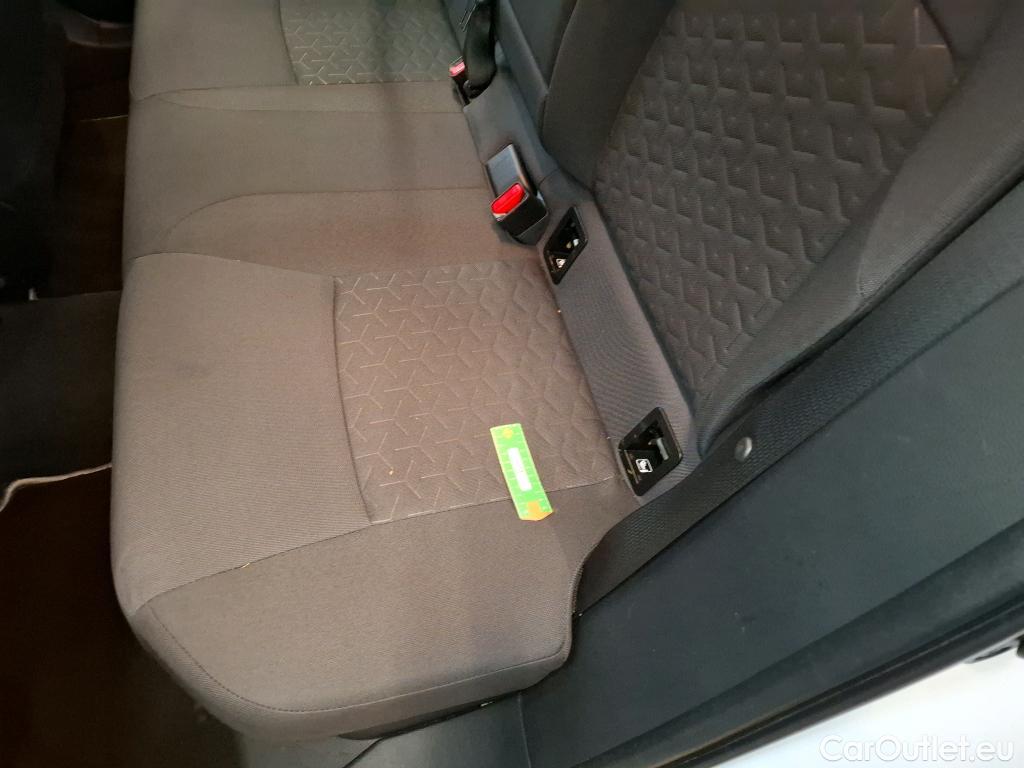  Toyota  Corolla TOYOTA  Touring Sports / 2018 / 5P / Break Hybride 122h Dynamic Business Stage Acad #36