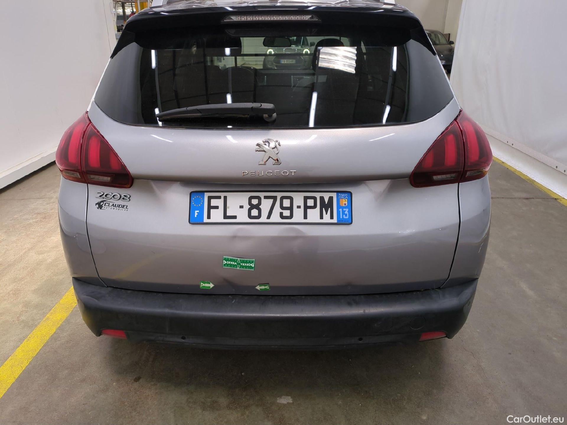  Peugeot  2008  Signature 1.2 PureTech 130CV BVA6 E6dT #55