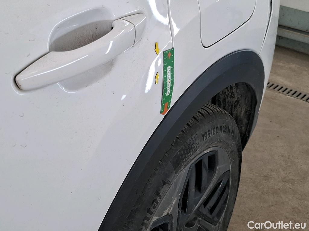  Citroen  C4  Berline Feel Pack 1.2 PureTech 130CV BVM6 E6d #17