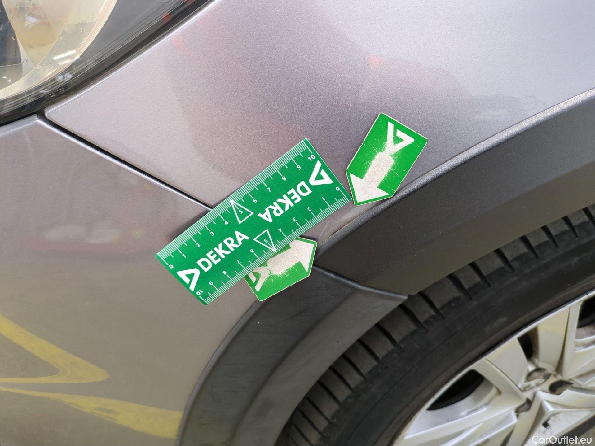  Peugeot  2008  Signature 1.2 PureTech 130CV BVA6 E6dT #20