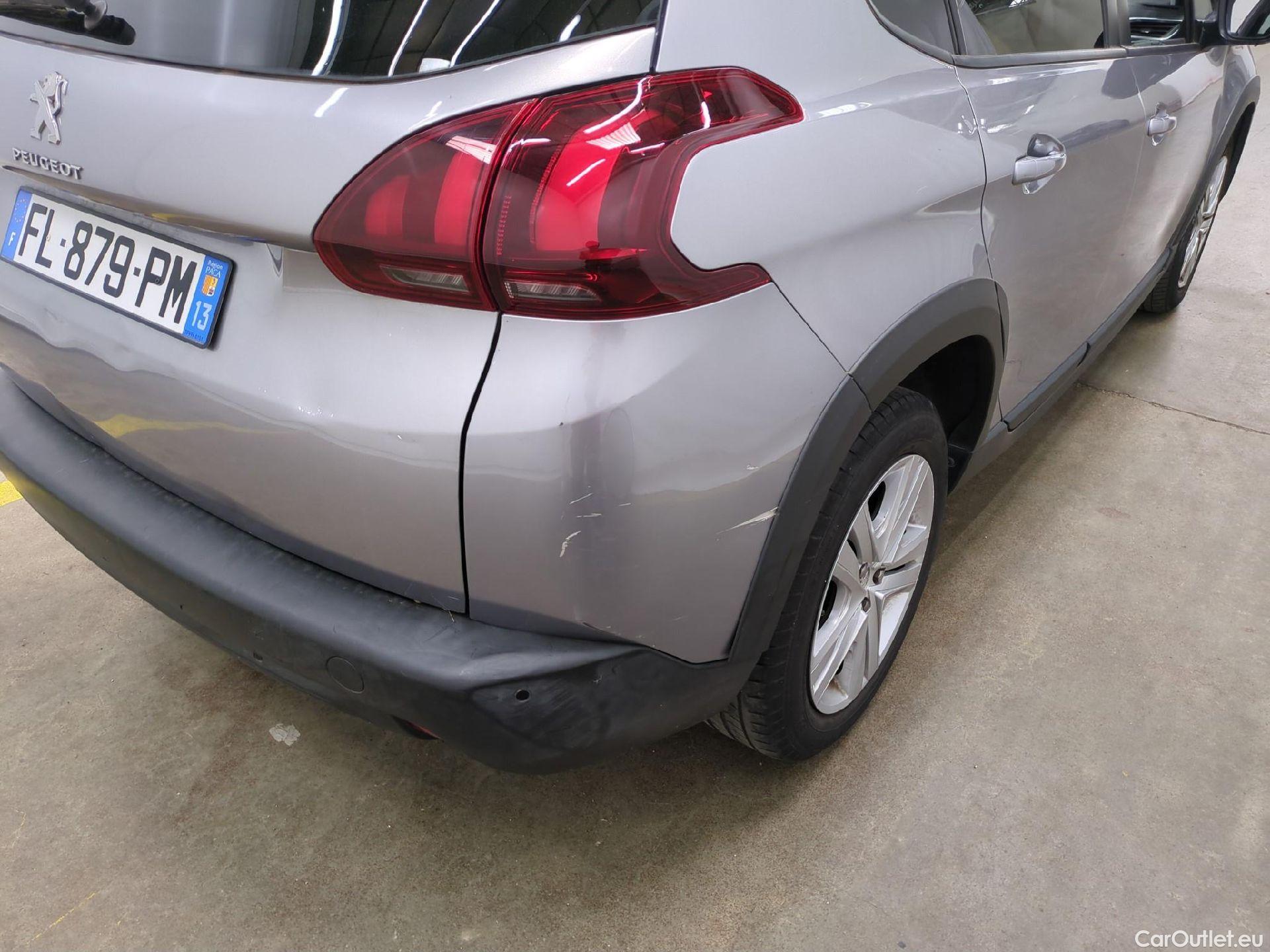  Peugeot  2008  Signature 1.2 PureTech 130CV BVA6 E6dT #58