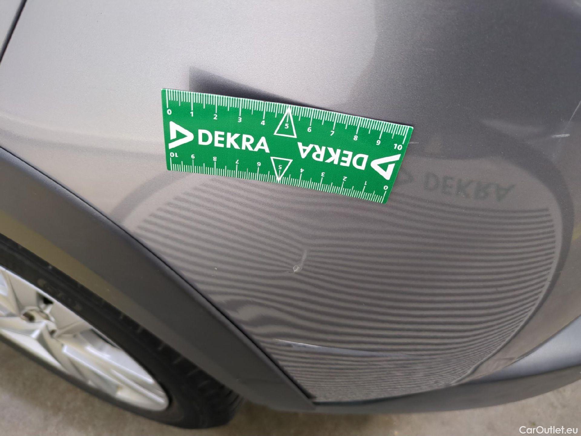  Peugeot  2008  Signature 1.2 PureTech 130CV BVA6 E6dT #41