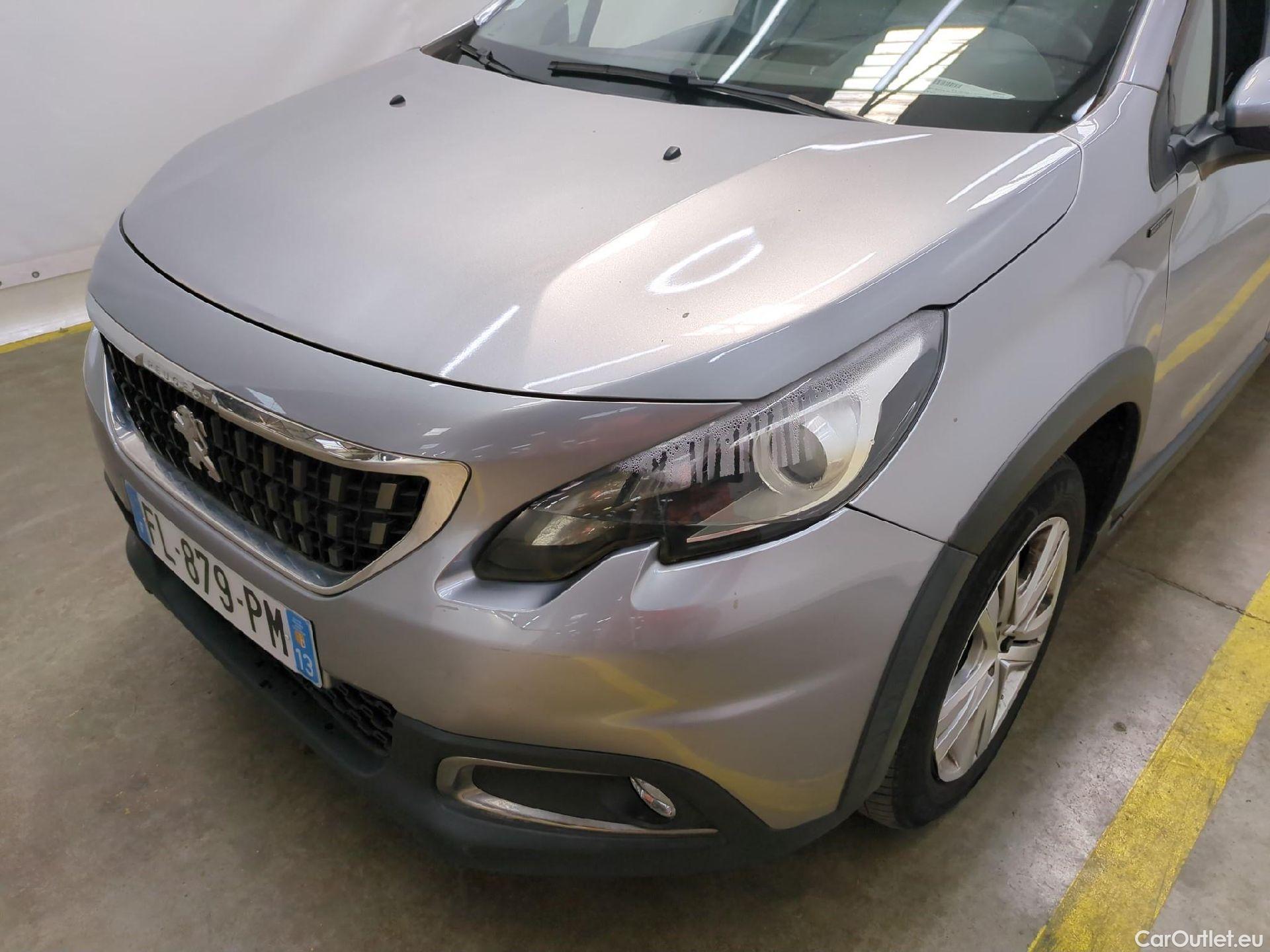  Peugeot  2008  Signature 1.2 PureTech 130CV BVA6 E6dT #13