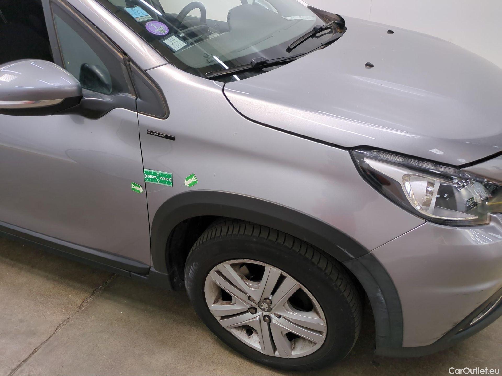  Peugeot  2008  Signature 1.2 PureTech 130CV BVA6 E6dT #81